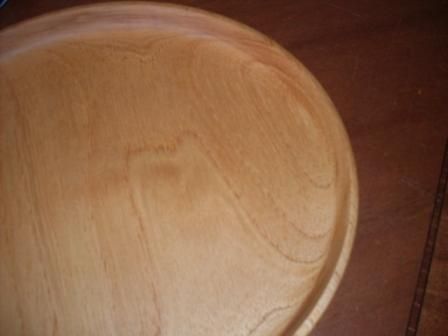 Platón 29 cm x 3 de alto.  
Acabado: cera de abejas (apto para contener alimentos)